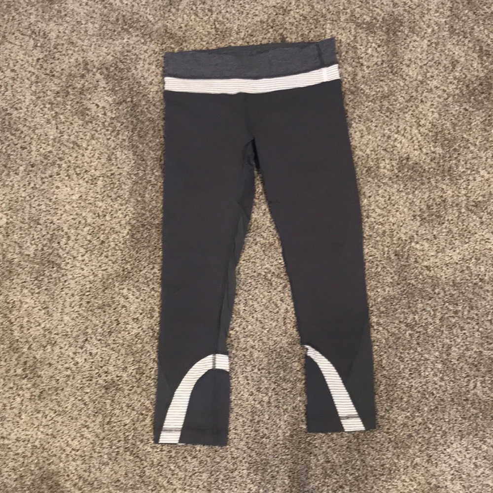 Lululemon capris.